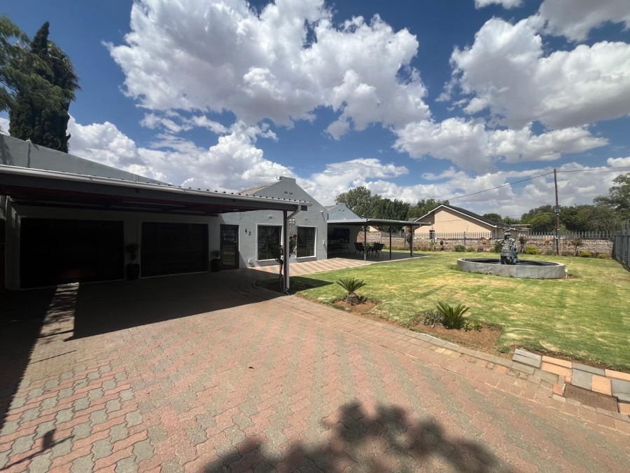 4 Bedroom Property for Sale in Doorn Free State